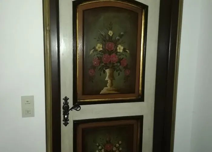 Emilia Mit Bergblick Apartamento